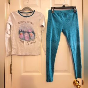 Carter's 2 piece girls jammies, size 10